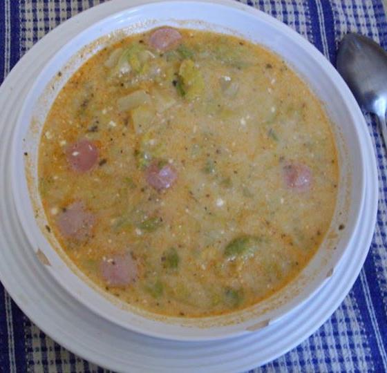 Egy tányér majoránnás frankfurti leves