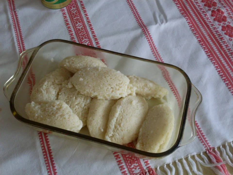Grazgaluska jénai tálra szedve